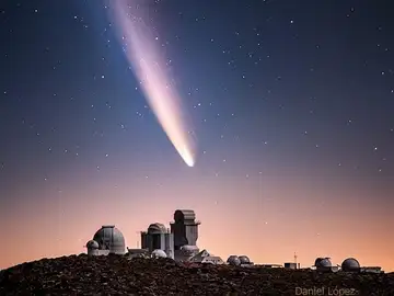 El cometa Neowise captado sobre el Teide. Foto del astrofotógrafo Daniel López. Canarias El cometa Neowise captado sobre el Teide. Foto del astrofotógrafo Daniel López. Canarias
