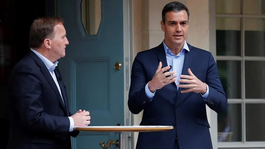Sánchez dice que "todos tendremos que ceder" para llegar a un acuerdo para repartir los fondos europeos tras el coronavirus Sánchez dice que "todos tendremos que ceder" para llegar a un acuerdo para repartir los fondos europeos tras el coronavirus