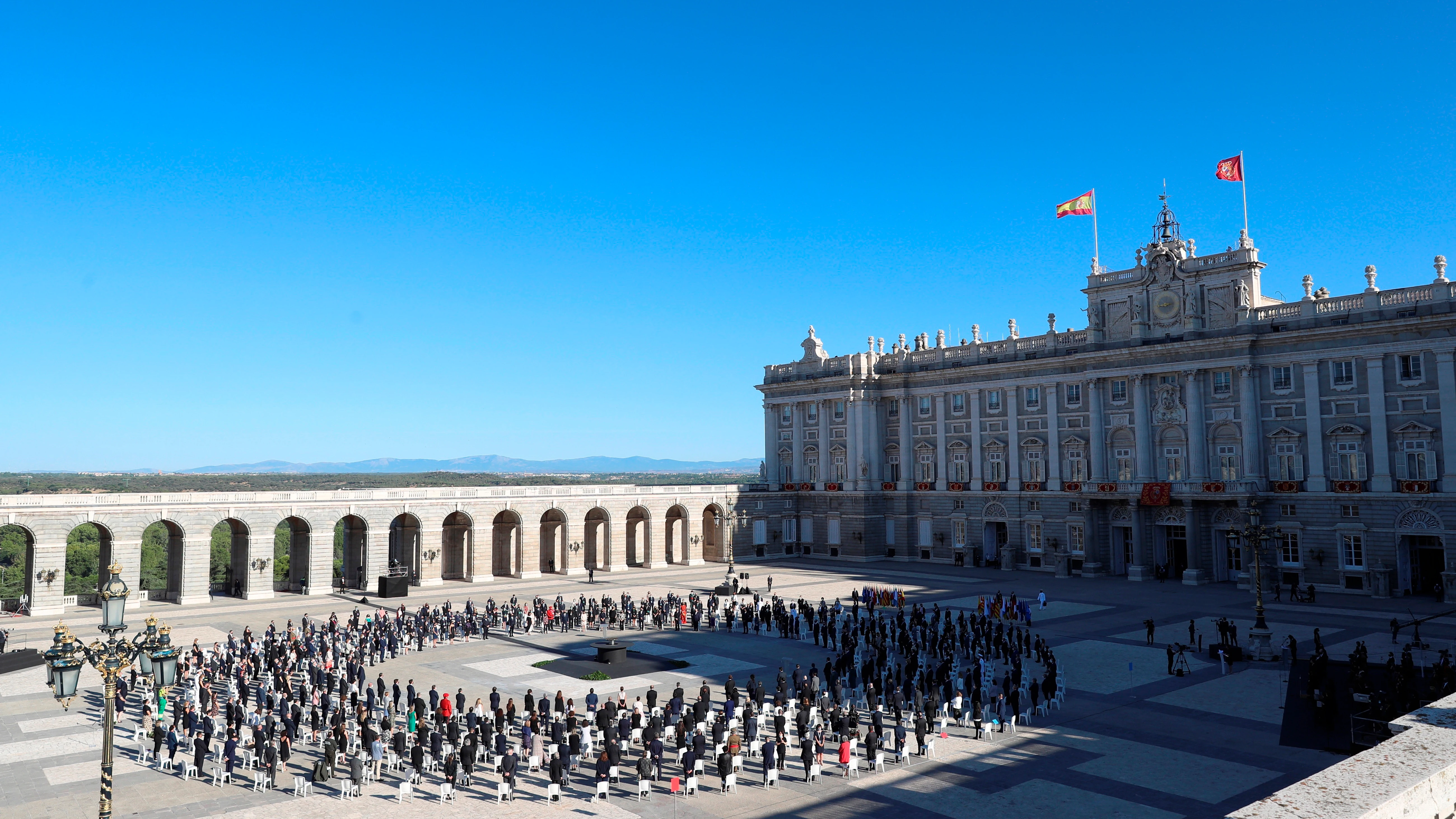 Homenaje de Estado a las víctimas del coronavirus Homenaje de Estado a las víctimas del coronavirus