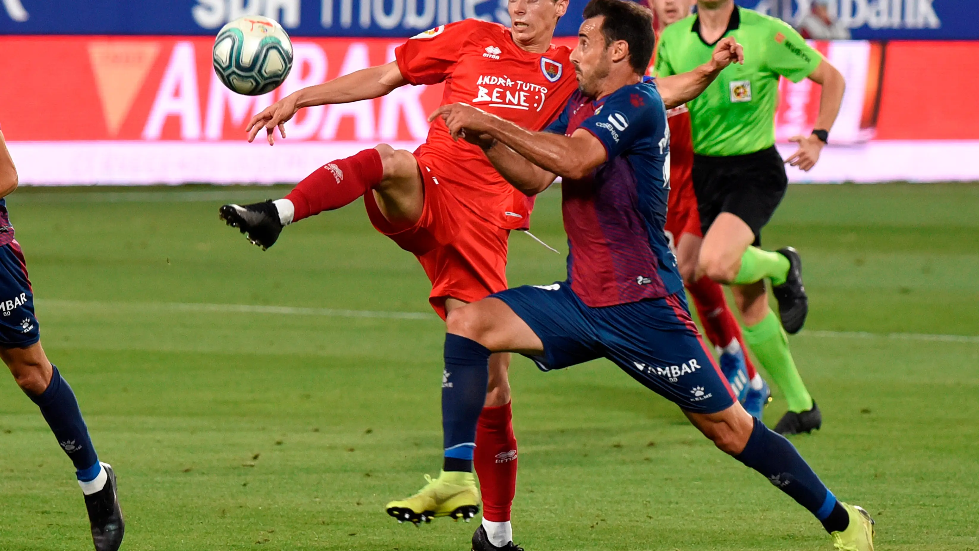 El Huesca vuelve a Primera División un año después El Huesca vuelve a Primera División un año después
