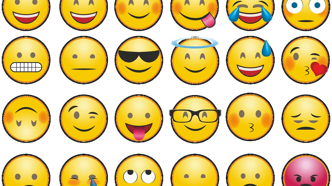 D a del Emoji la carita sonriente con l grimas arrasa en redes