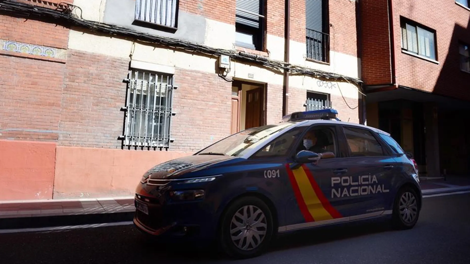 Decretan el confinamiento de diez viviendas en Valladolid para contener un rebrote de coronavirus