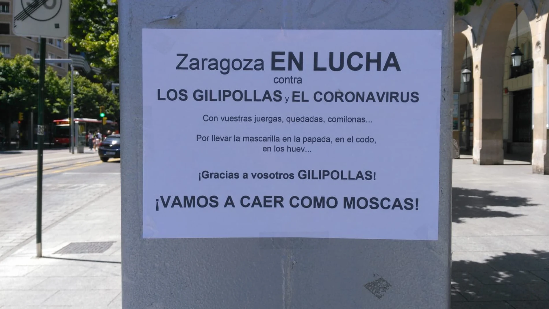 Cartel en Zaragoza Cartel en Zaragoza