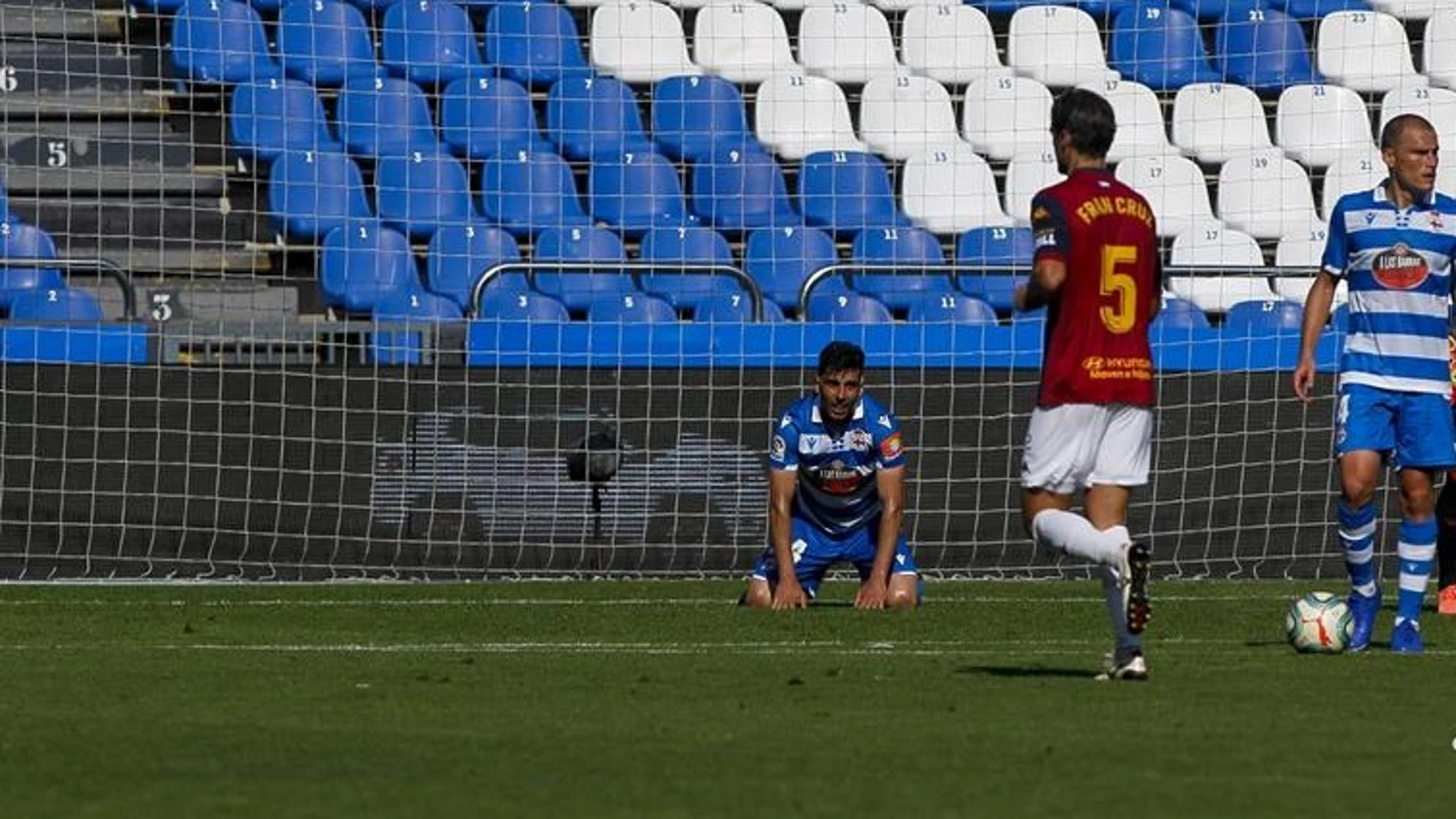 El Deportivo de la Coruña desciende a Segunda B tras las victorias del Lugo y del Albacete El Deportivo de la Coruña desciende a Segunda B tras las victorias del Lugo y del Albacete