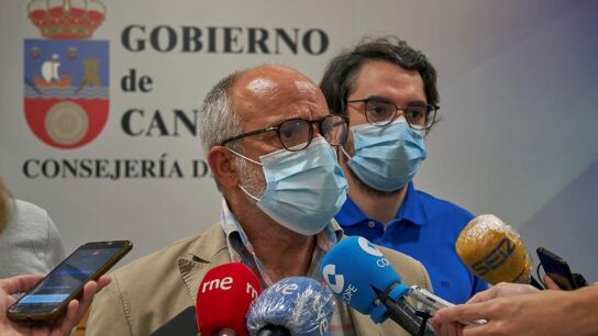 El consejero de Sanidad de Cantabria, Miguel Rodr&iacute;guez