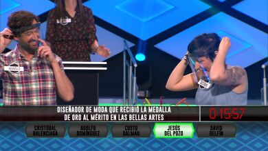 ¡Pleno de moda para 'Los dispersos'! El equipo acierta el diseñador que ganó la medalla de oro de Bellas Artes