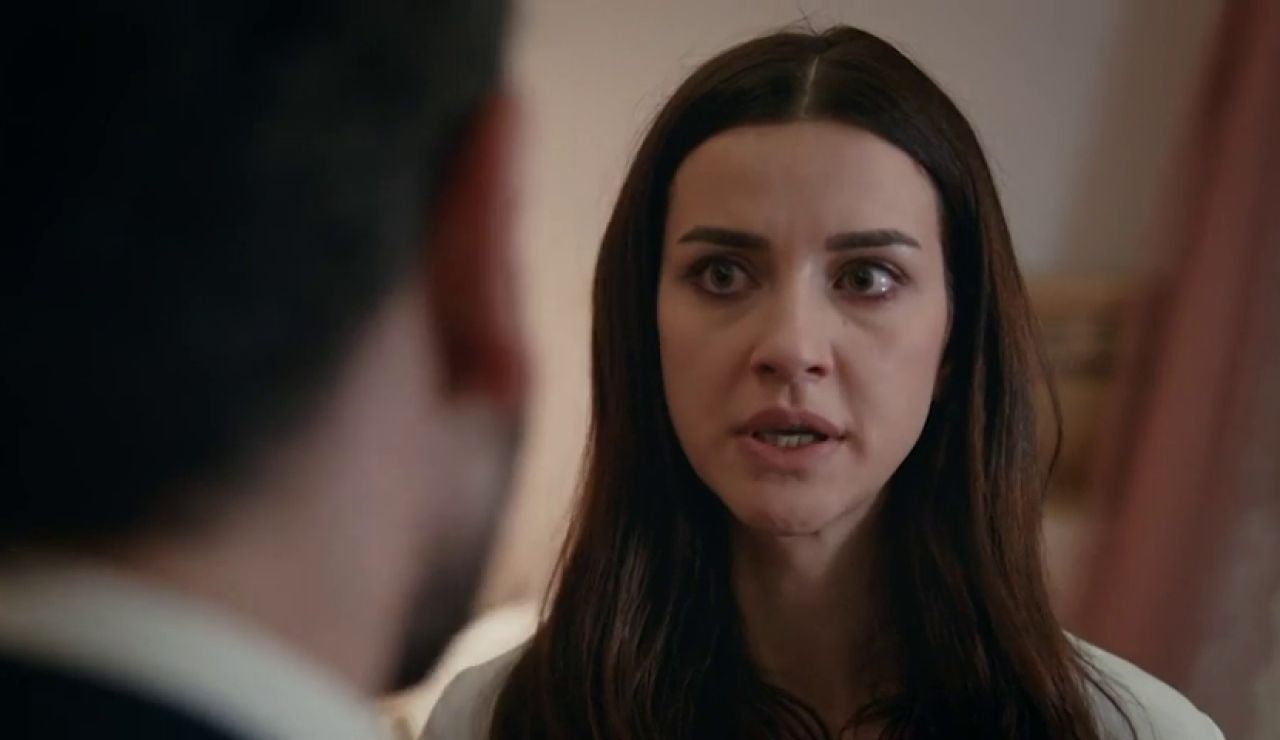 Las tres series de Nova que te encantarán si te has sumado al fenómeno 'Mujer'