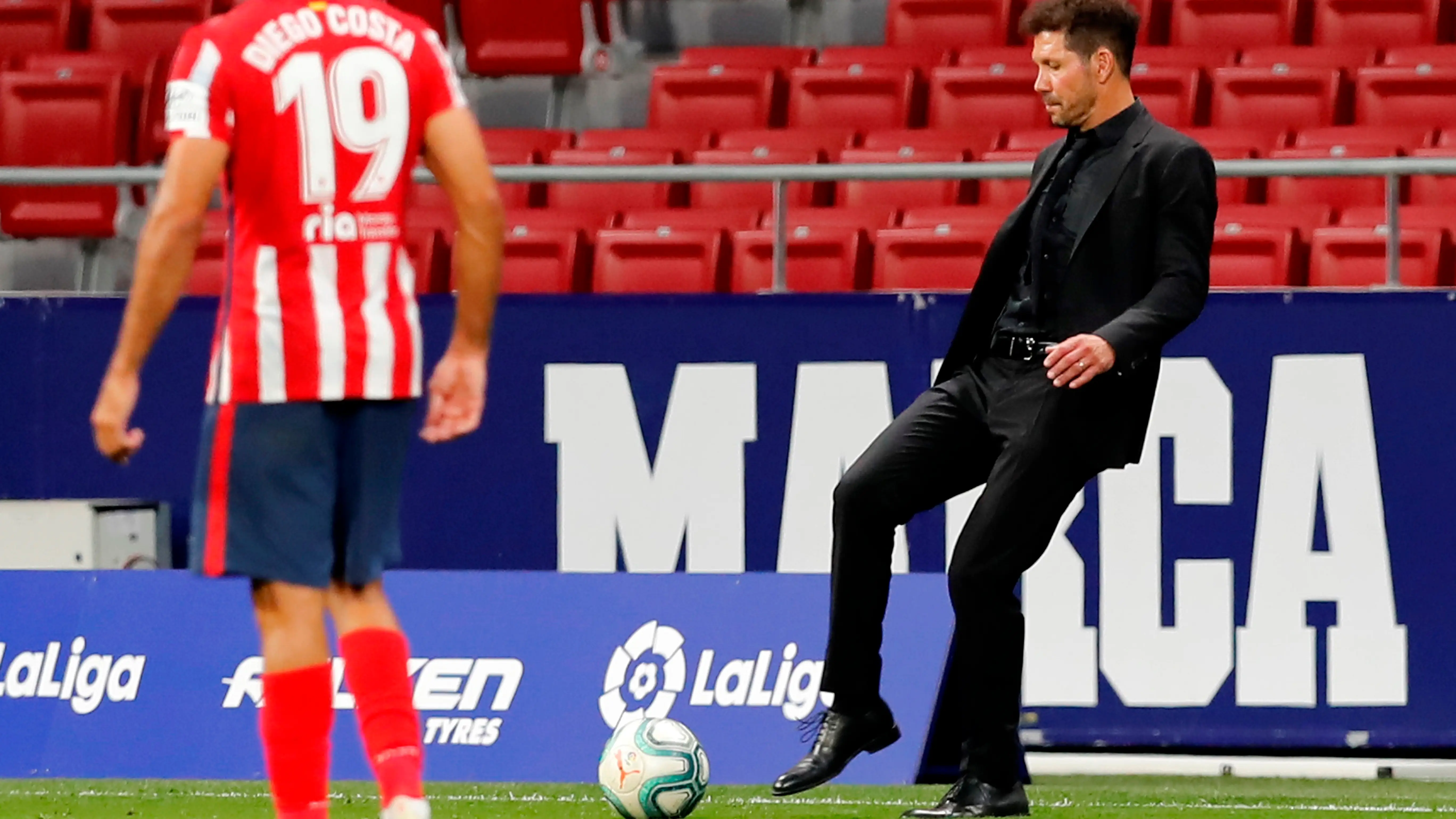 Simeone, en el partido ante la Real Sociedad Simeone, en el partido ante la Real Sociedad