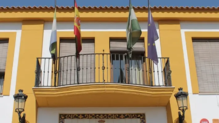 Banderas a media asta