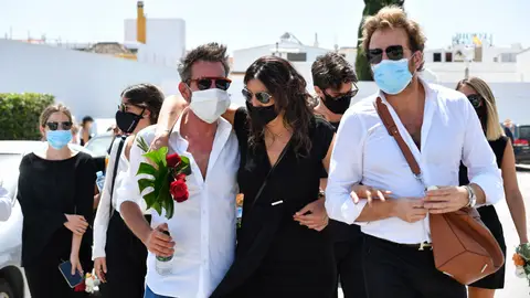 Paz Padilla con David Valldeperas y Raúl Prieto Paz Padilla con David Valldeperas y Raúl Prieto