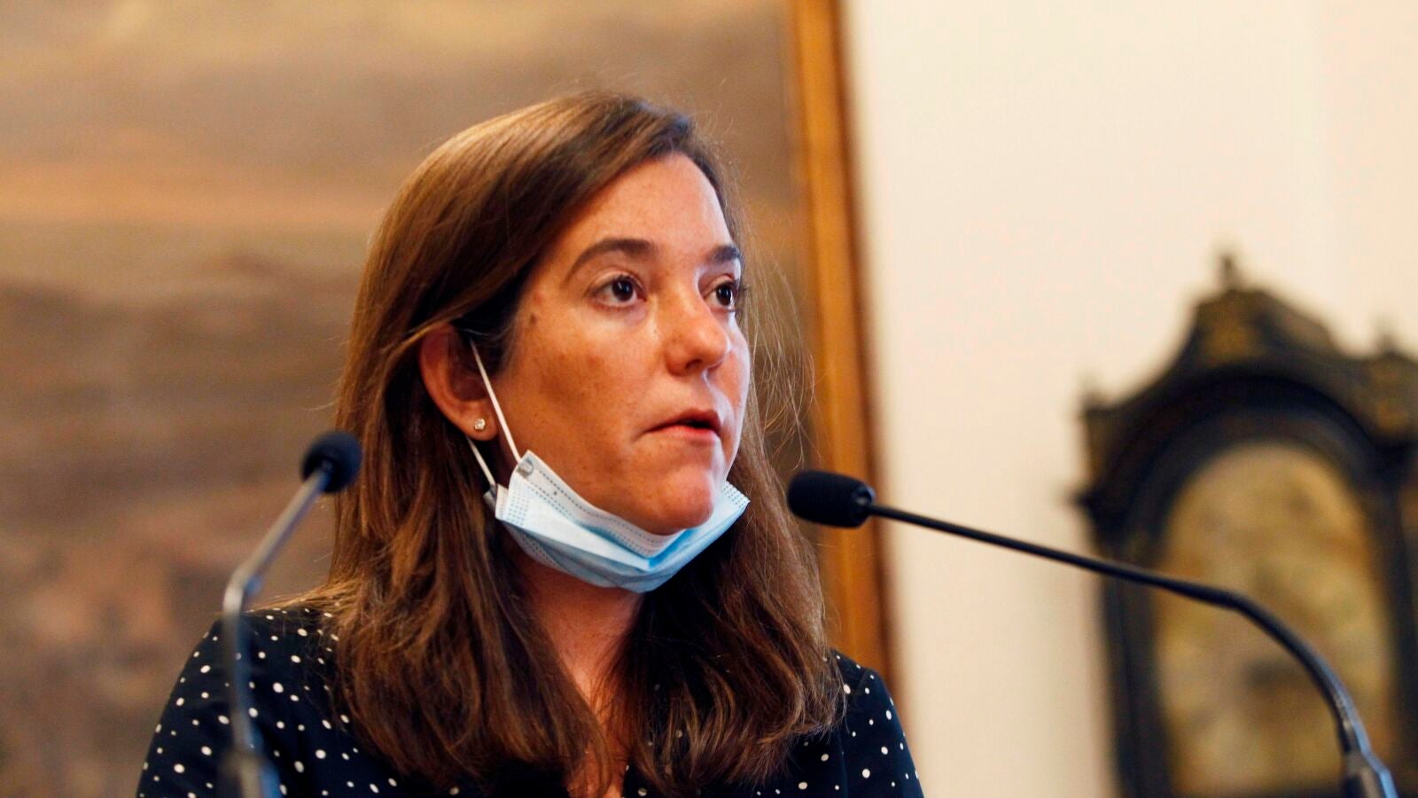 Inés Rey, alcaldesa de A Coruña, indignada con el viaje del Fuenlabrada: 
