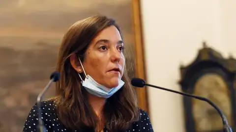 La alcaldesa de A Coruña estudia emprender acciones legales contra el Fuenlabrada: "Es una irresponsabilidad" La alcaldesa de A Coruña estudia emprender acciones legales contra el Fuenlabrada: "Es una irresponsabilidad"
