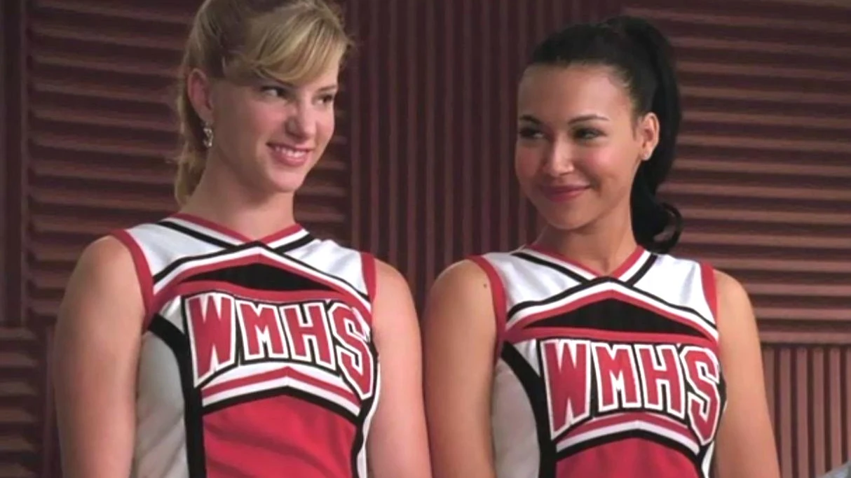 Heather Morris y Naya Rivera en 'Glee' Heather Morris y Naya Rivera en 'Glee'