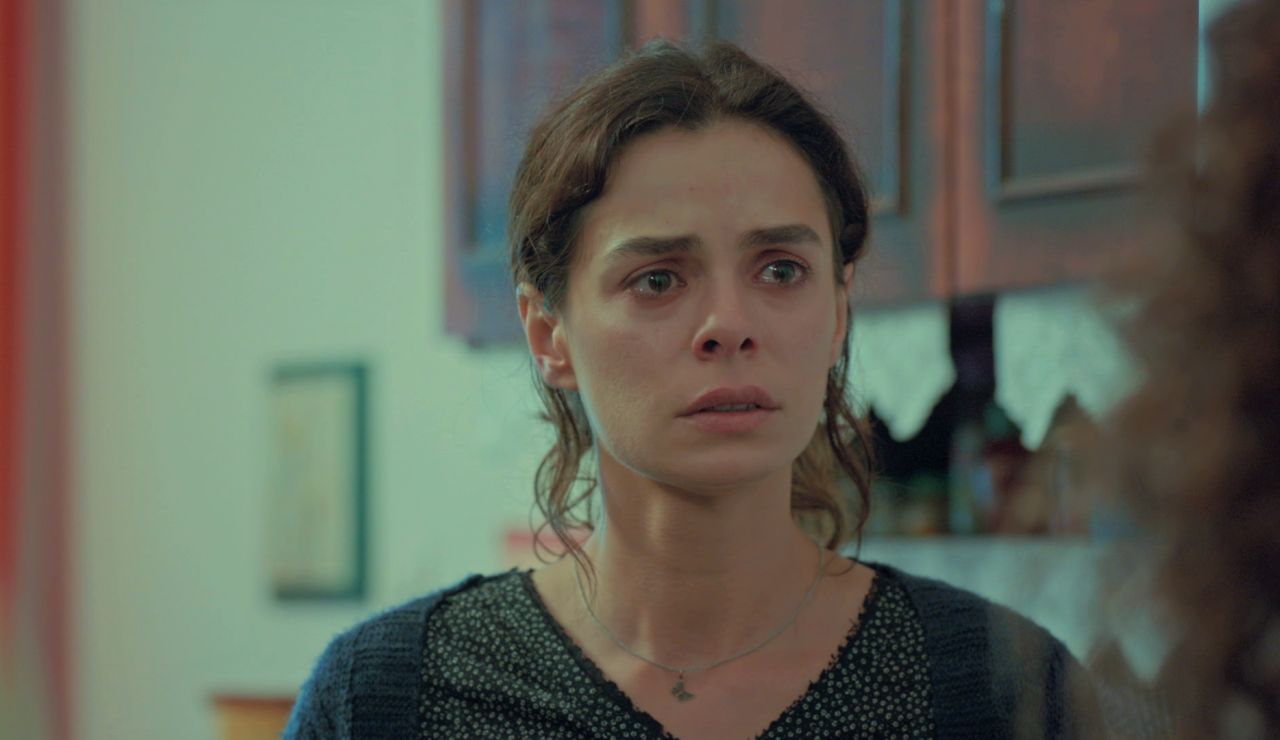 Bahar, a su madre: “Mi pobre padre se quitó la vida por lo que le hiciste”