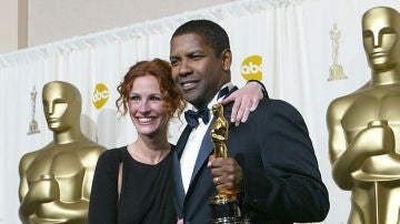 Julia Roberts y Denzel Washington en 2002