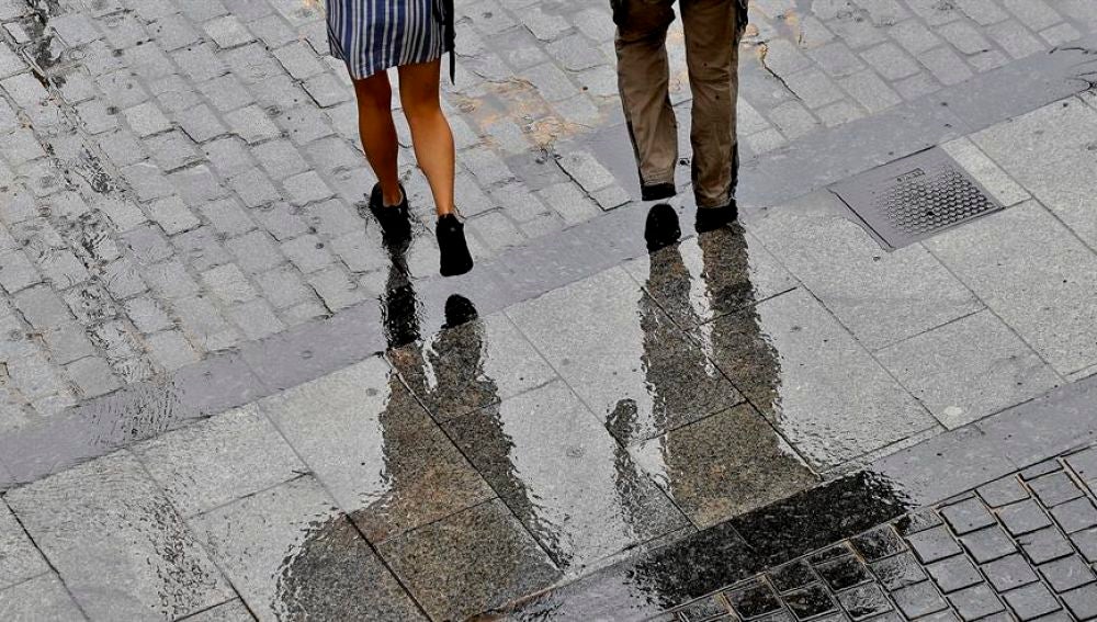 Una DANA deja fuerte lluvias en Madrid y provoca 2.000 rayos en una sola noche