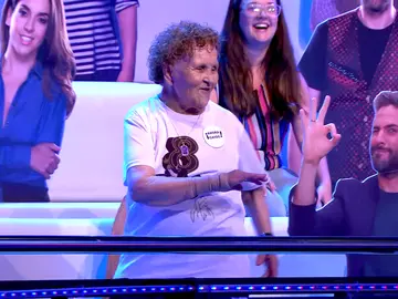 El genial y divertido baile de caderas de Palmira Gogó El genial y divertido baile de caderas de Palmira Gogó