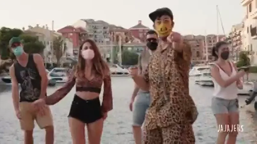 "Ponte mascarilla", el reggaeton del coronavirus que aspira a ser la canci&oacute;n del verano