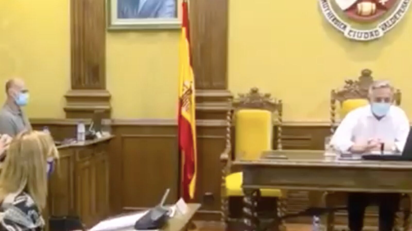 El alcalde de Valdepeñas ataca a la portavoz del PP: 