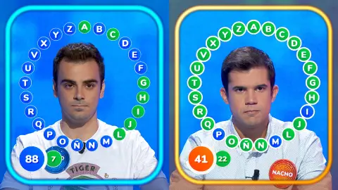 ¡Diez aciertos de un tirón! Roberto se deshace en halagos con los concursantes tras una sorprendente remontada de Pablo en ‘El Rosco’ ¡Diez aciertos de un tirón! Roberto se deshace en halagos con los concursantes tras una sorprendente remontada de Pablo en ‘El Rosco’