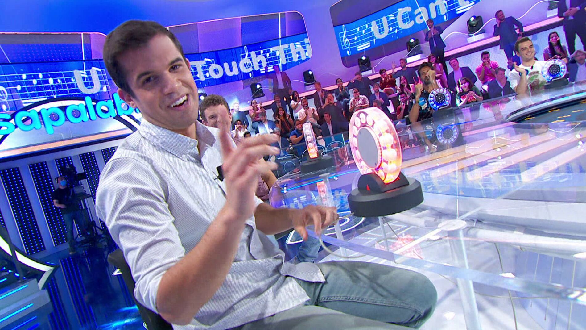 Nacho advierte que ‘U can’t touch this’ en ‘Pasapalabra’