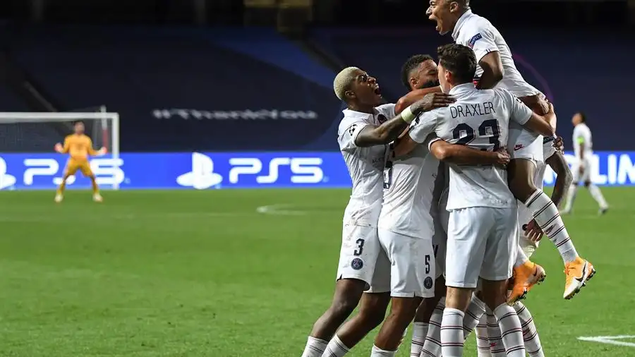 1-2. El PSG se clasifica para semifinales tras remontar al Atalanta en el descuento