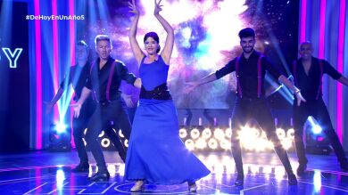 ¡No te lo pierdas! Esther nos regala un momentazo bailando flamenco en el plató de ‘De hoy en un año’