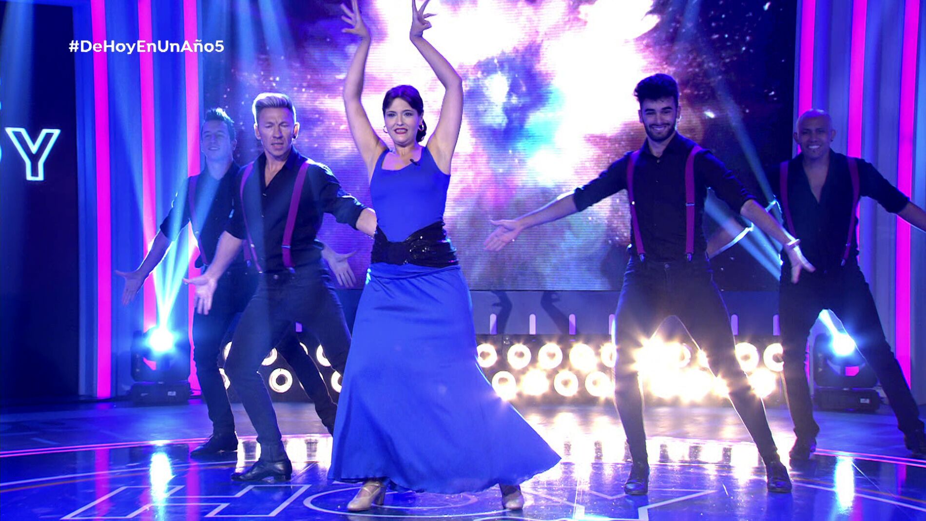 &iexcl;No te lo pierdas! Esther nos regala un momentazo bailando flamenco en el plat&oacute; de &lsquo;De hoy en un a&ntilde;o&rsquo;