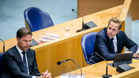 Holanda quiere obligar a hacer cuarentena a los llegados de zonas de riesgo tras duplicarse los casos de coronavirus Holanda quiere obligar a hacer cuarentena a los llegados de zonas de riesgo tras duplicarse los casos de coronavirus