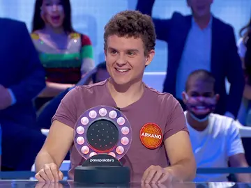 Roberto Leal y Arkano sorprenden con un improvisado rap: “Sé rimar y a la vez llevarme el punto” Roberto Leal y Arkano sorprenden con un improvisado rap: “Sé rimar y a la vez llevarme el punto”