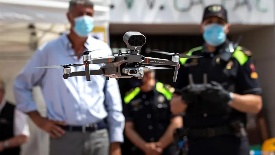 Badalona utilizar&aacute; drones para evitar que los okupas invadan viviendas de forma ilegal