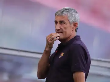Quique Setién: "Lewandowski es un gran futbolista, pero no está a la altura de Messi" Quique Setién: "Lewandowski es un gran futbolista, pero no está a la altura de Messi"