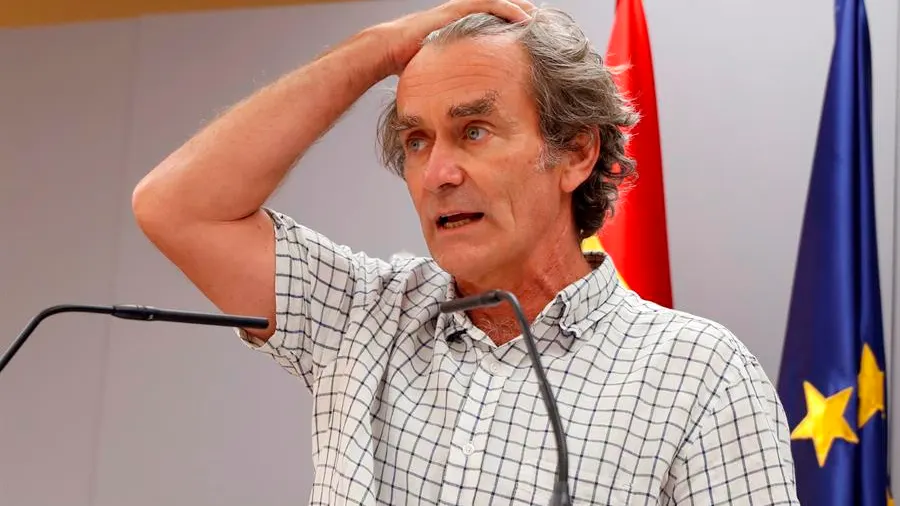 Fernando Simón: "España sigue subiendo en el número de casos, pero es una subida suave" Fernando Simón: "España sigue subiendo en el número de casos, pero es una subida suave"