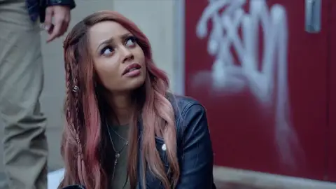 Vanessa Morgan como Toni Topaz en 'Riverdale' Vanessa Morgan como Toni Topaz en 'Riverdale'