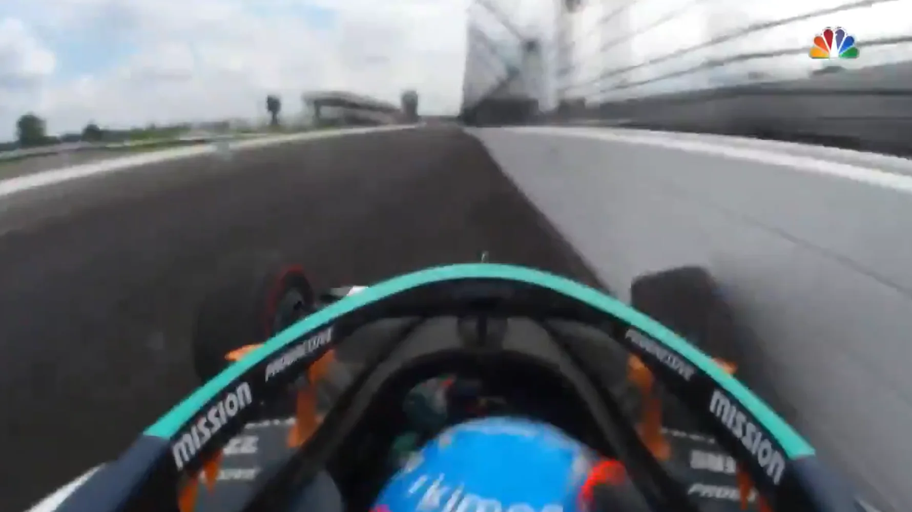  V&iacute;deo: Accidente de Fernando Alonso en los entrenamientos de las 500 Millas de Indian&aacute;polis 