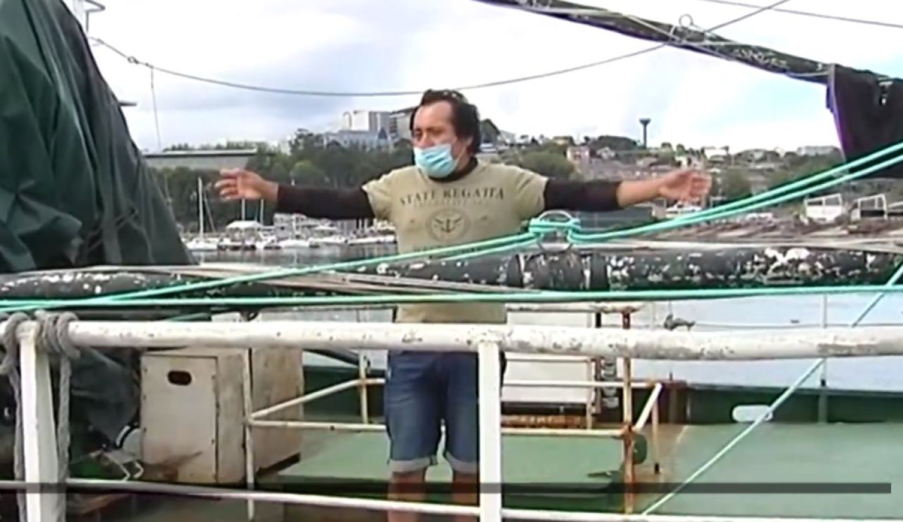 Dos barcos pesqueros con 17 marineros, confinados en Galicia por coronavirus