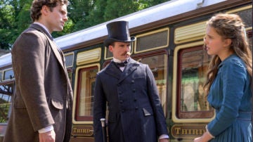 Henry Cavill, Sam Claflin y Millie Bobby Brown en 'Enola Holmes'
