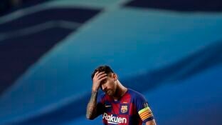 Leo Messi se lamenta en en partido ante el Bayern