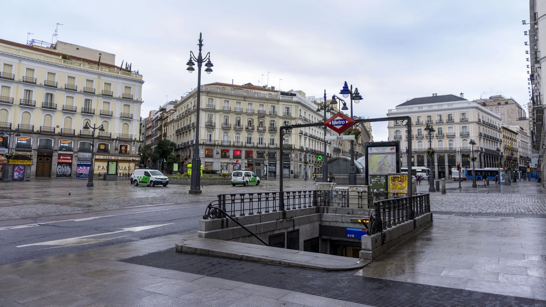 La Puerta del Sol de Madrid La Puerta del Sol de Madrid