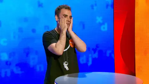 ¡A una de los 490.000 euros! Pablo se lamenta tras descubrir qué palabra se le ha resistido en ‘El Rosco’: “Esto lo tengo y me va a sonar” ¡A una de los 490.000 euros! Pablo se lamenta tras descubrir qué palabra se le ha resistido en ‘El Rosco’: “Esto lo tengo y me va a sonar”