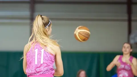 Elia Fontaine, en un partido de baloncesto Elia Fontaine, en un partido de baloncesto