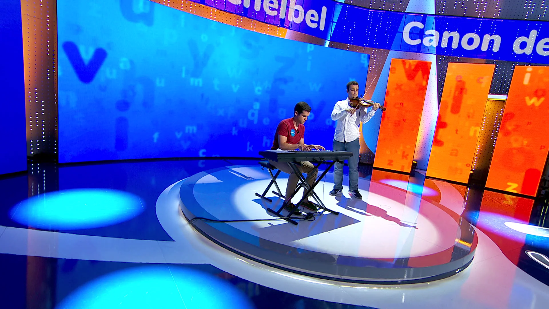 ¡Alucinante! Nacho y Pablo, al piano y al violín, interpretan el ‘Canon de Pachelbel’ ¡Alucinante! Nacho y Pablo, al piano y al violín, interpretan el ‘Canon de Pachelbel’