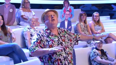 El sorprendente parecido razonable del señor del Tirol de ‘¡Ahora caigo!’ con un famoso director de cine