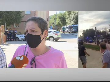 Máxima tensión entre los vecinos de Pallejá (Barcelona) y unos okupas: "Nos amenazan de muerte y nos han pedido dinero por irse" Máxima tensión entre los vecinos de Pallejá (Barcelona) y unos okupas: "Nos amenazan de muerte y nos han pedido dinero por irse"