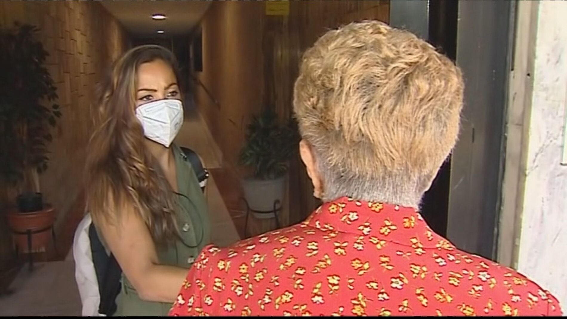 La anciana agredida brutalmente en Valencia: "Me quit&oacute; el monedero, me tir&oacute; contra la puerta y empec&eacute; a sangrar"