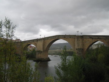 Récord de casos de coronavirus en Ourense. Puente Romano de Orense