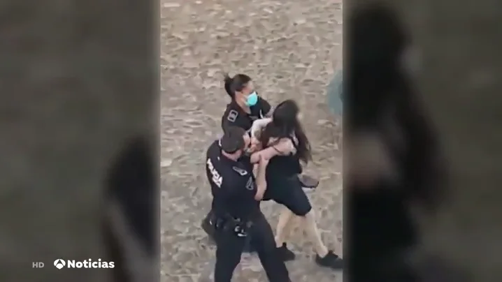 detenida detenida