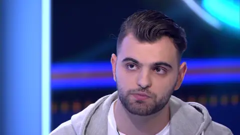 Hablar en público, todo un reto para Jonathan Mejores momentos | Programa 7