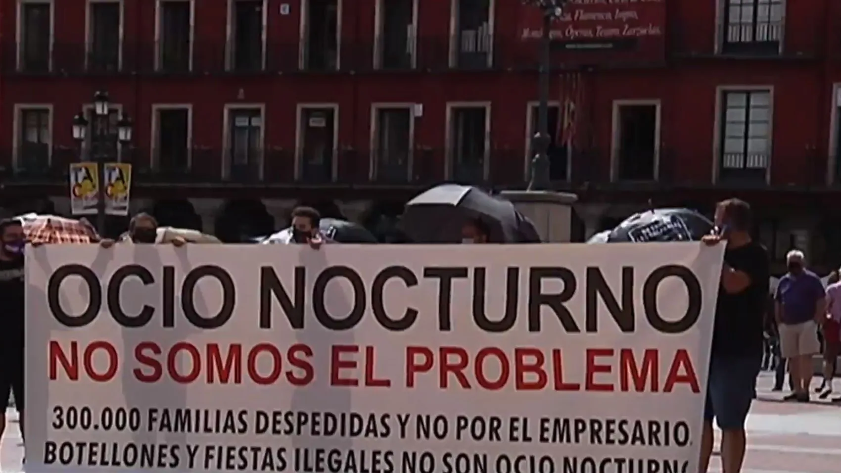Los bares de copas piden equipararse al resto de la hosteler&iacute;a para poder abrir hasta la una de la madrugada