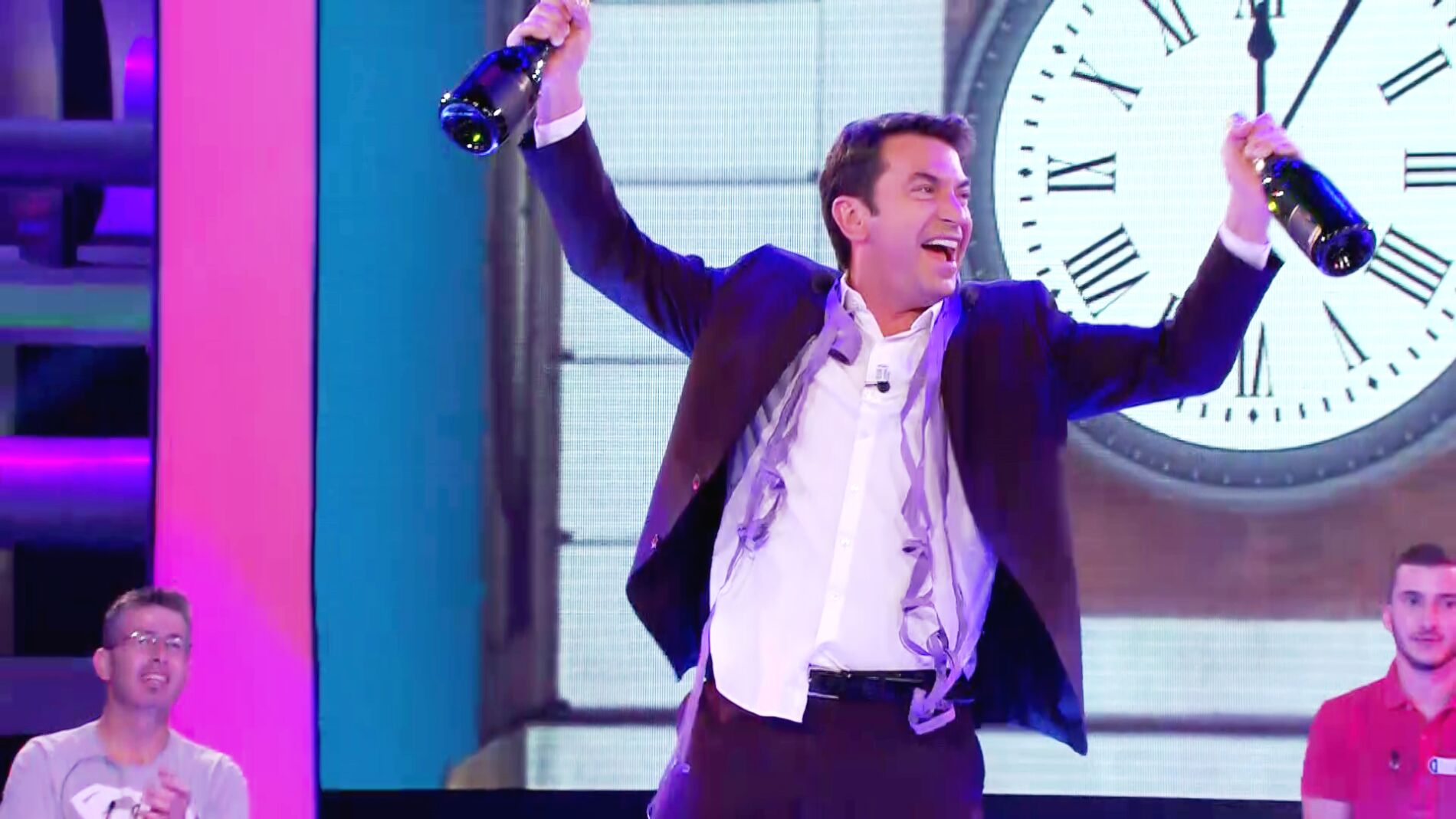 &iquest;Ya es 2021 en &lsquo;&iexcl;Ahora caigo!&rsquo;? Arturo Valls sorprende celebrando la Nochevieja por anticipado 